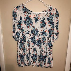 Floral boutique top